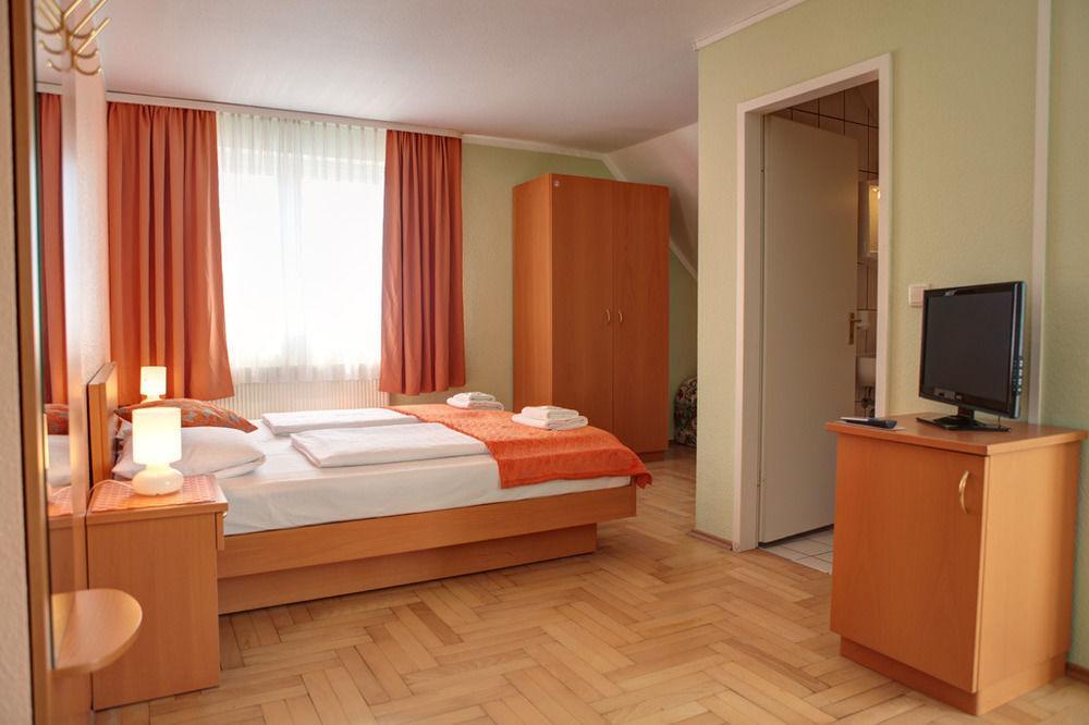 Garni Hotel Roedelheimer Hof Frankfurt am Main Kültér fotó